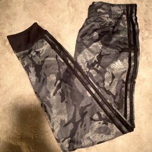 Adidas camp sweatpants. Boys size 14/16